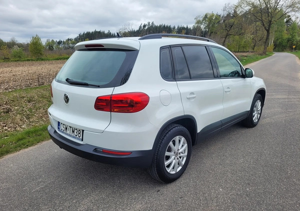 Volkswagen Tiguan cena 49600 przebieg: 195000, rok produkcji 2014 z Świecie małe 466